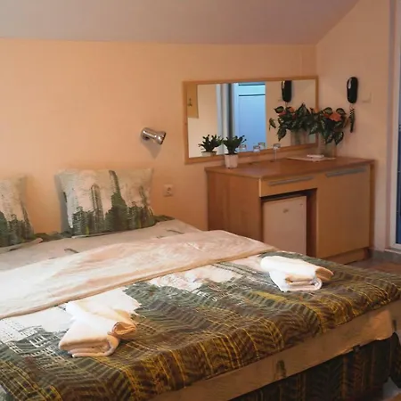 Prestige House Szálloda 3*