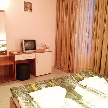 Prestige House Hotel 3*